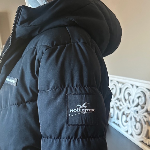 Hollister Charcoal Puffer Jacket Mens - Picture 6 of 10